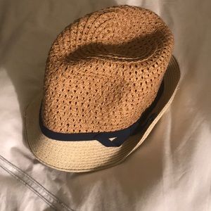 Boutique women’s straw hat